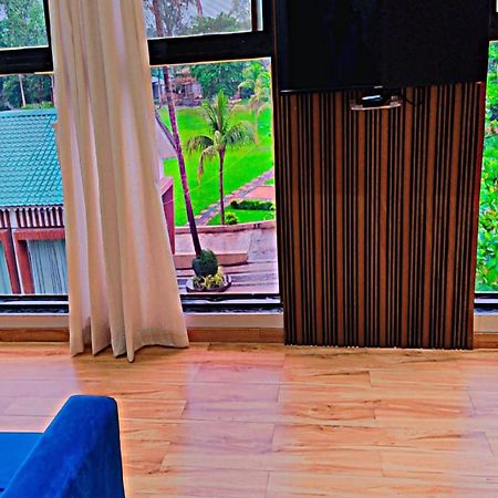 Paramount Riverfront Resort & Spa, Karjat Luaran gambar