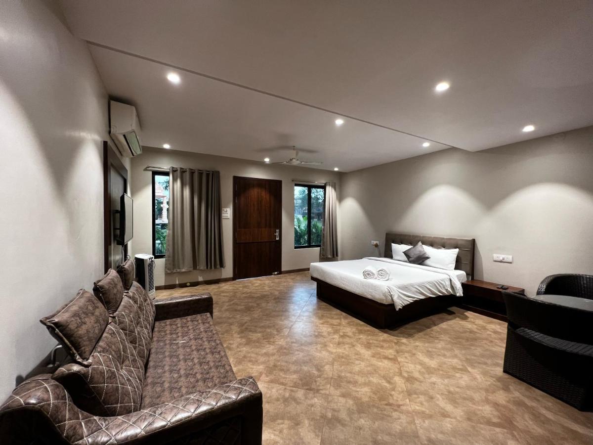 Paramount Riverfront Resort & Spa, Karjat Luaran gambar