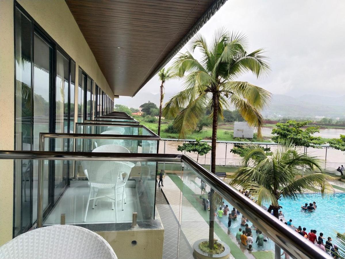 Paramount Riverfront Resort & Spa, Karjat Luaran gambar