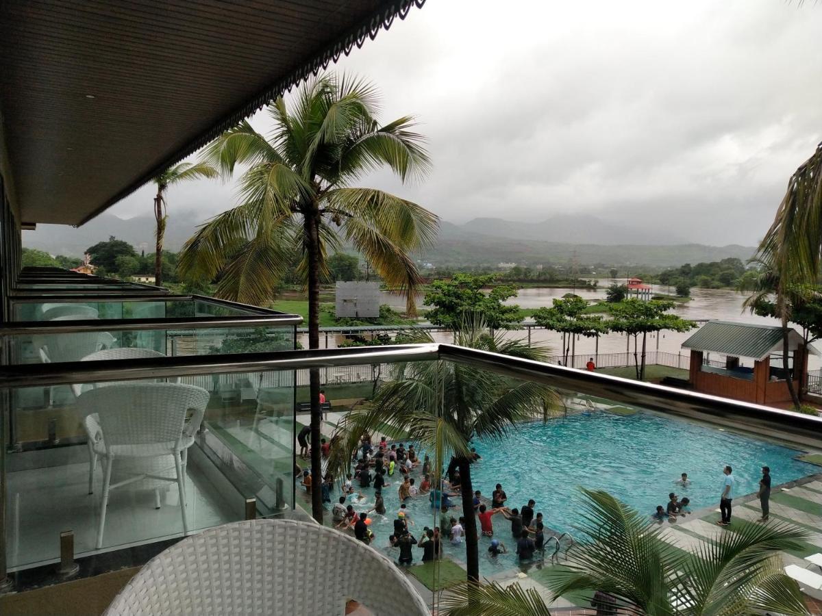 Paramount Riverfront Resort & Spa, Karjat Luaran gambar