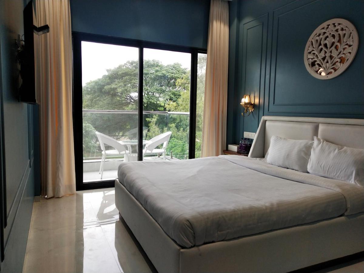 Paramount Riverfront Resort & Spa, Karjat Luaran gambar