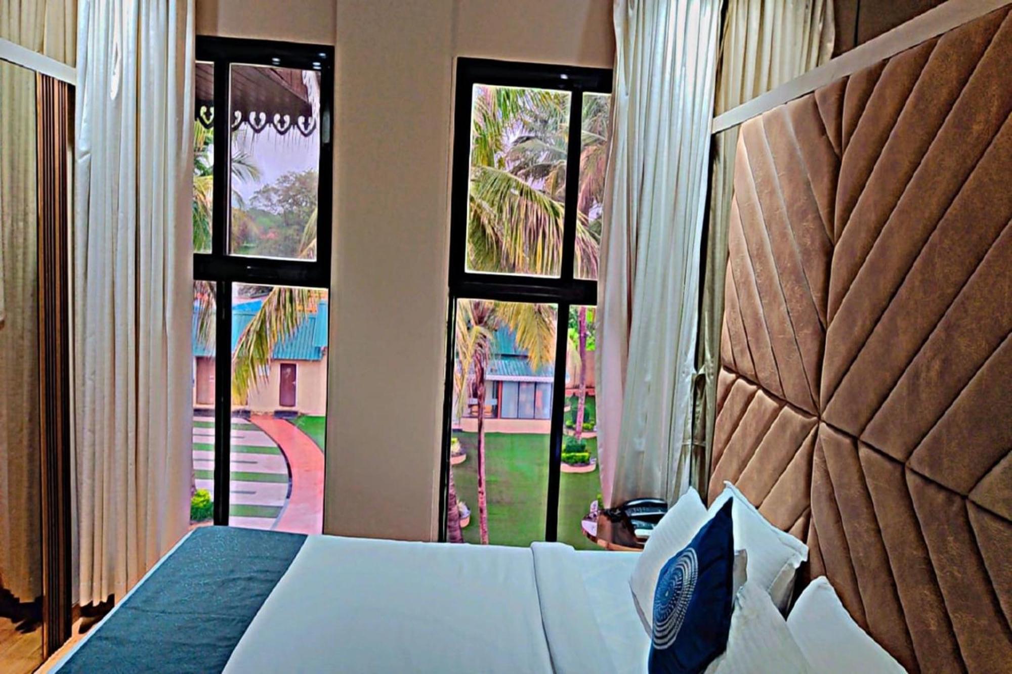 Paramount Riverfront Resort & Spa, Karjat Luaran gambar