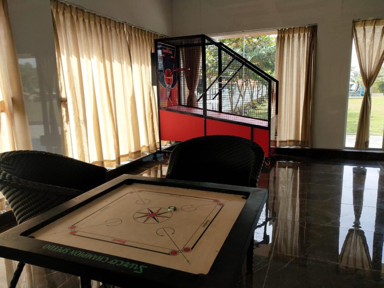 Paramount Riverfront Resort & Spa, Karjat Luaran gambar